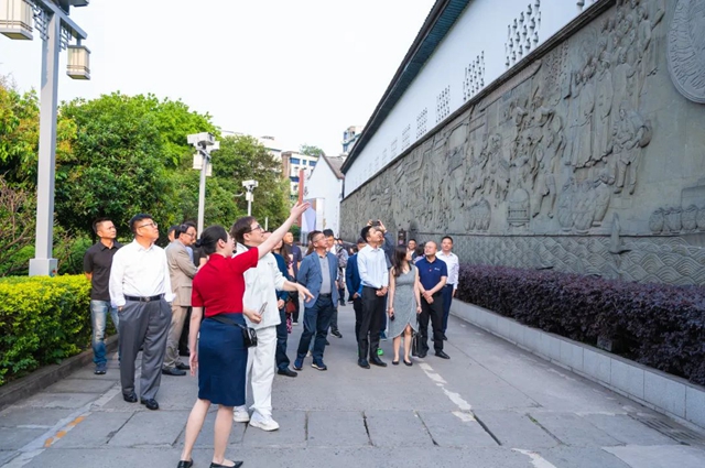 国际巨星成龙丨“五一”空降酒城泸州(图6) 6.jpg