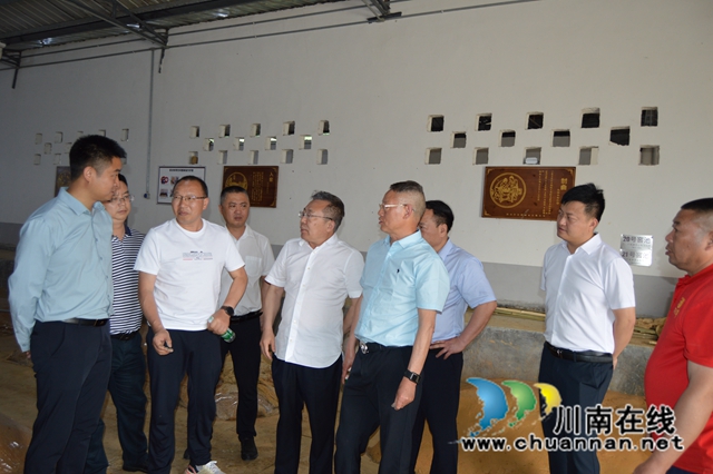 调研现场照片1 (2).JPG