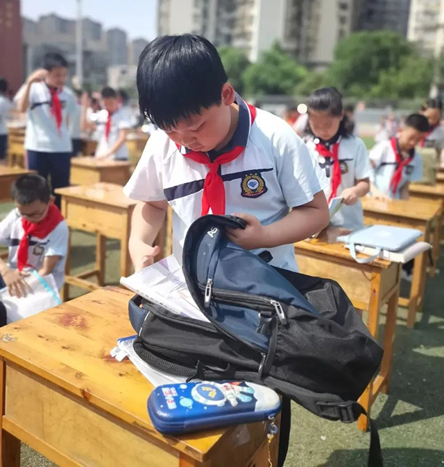 哇!这些孩子可说是“十八般武艺样样精通”(图43) 44.jpg