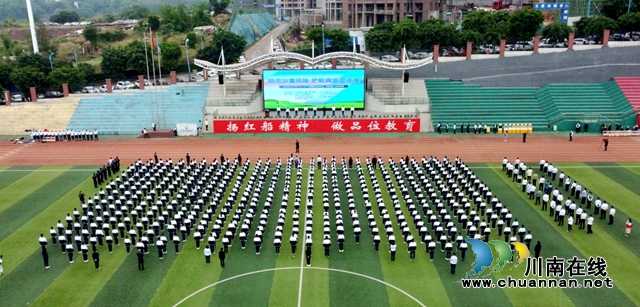 龙马潭:防灾减灾科普宣传进校园(图1) 航拍+(1).jpg