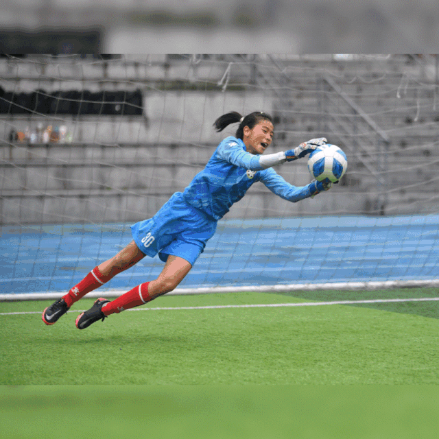 新华社关注泸州这群来自大凉山的足球小将(图10) 10.gif