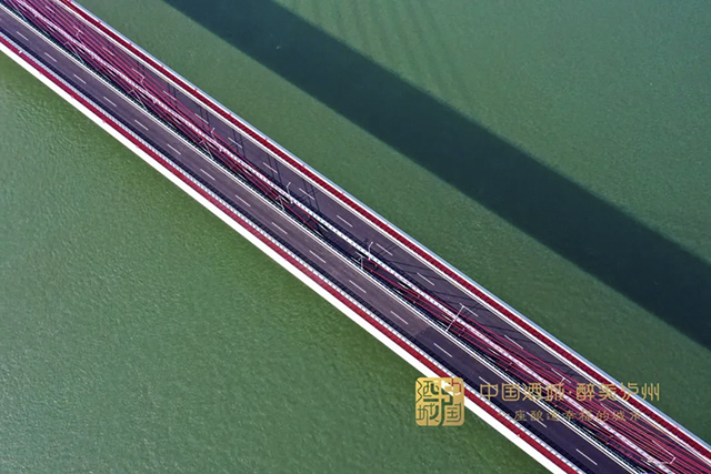 27日零时,泸州神臂城长江大桥开放交通!(图2) 2.jpg