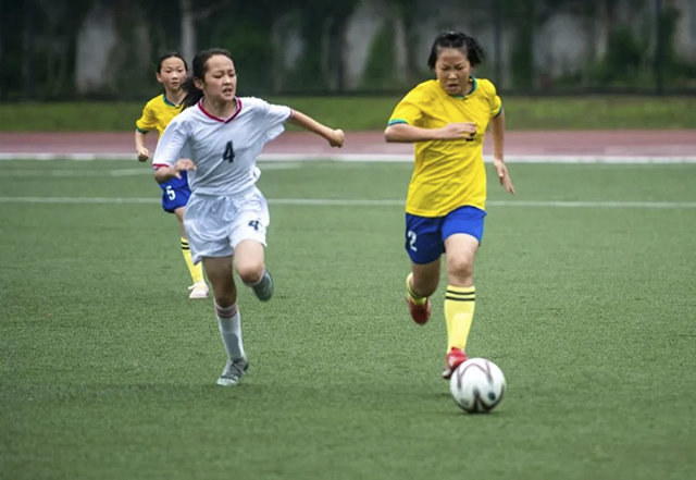 校园绿茵场 “足”够精彩——这些学校来领奖了!(图2) 2.jpg