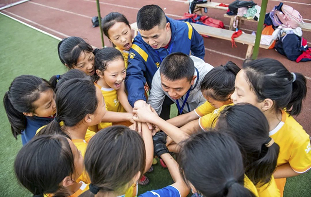 校园绿茵场 “足”够精彩——这些学校来领奖了!(图8) 8.jpg