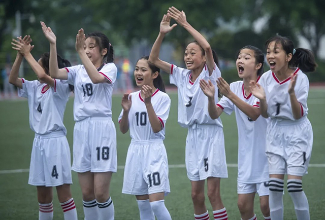 校园绿茵场 “足”够精彩——这些学校来领奖了!(图5) 5.jpg