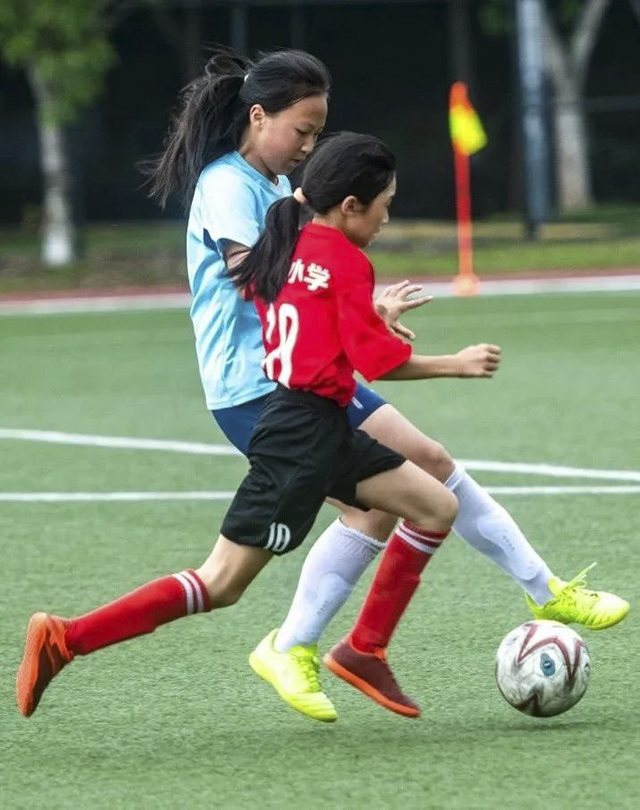 校园绿茵场 “足”够精彩——这些学校来领奖了!(图6) 6.jpg