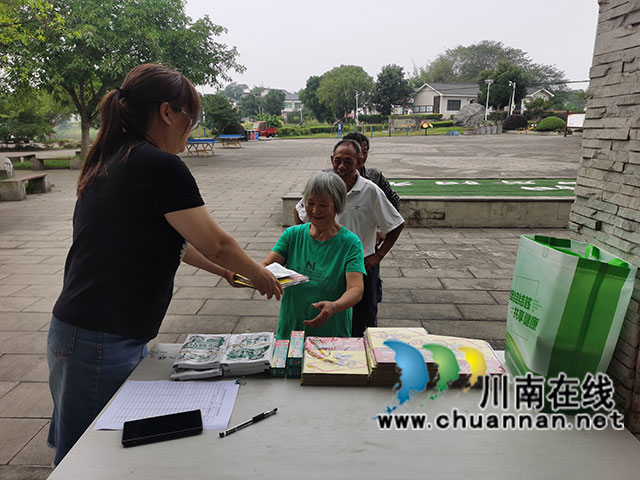 全民防”四害“（熊燕-拍摄）-(3).jpg