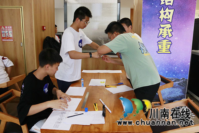 泸州龙马潭:科技引领成长 创新点燃梦想(图6) _26A3047.jpg