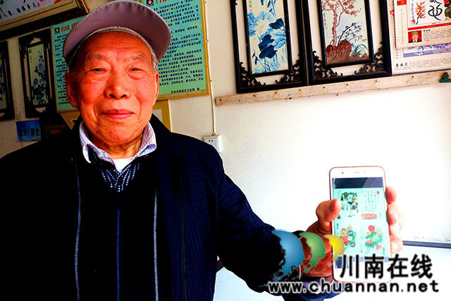 李安良把作品发微信朋友圈交流.jpg