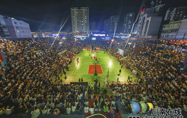 3000人嗨爆全场!古蔺“县BA”男子决赛!(图3) 4.jpg