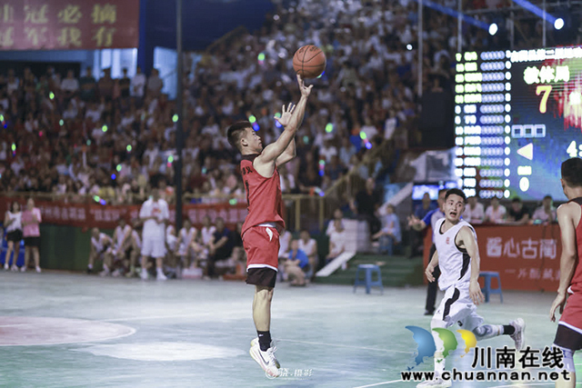 3000人嗨爆全场!古蔺“县BA”男子决赛!(图5) 11.jpg