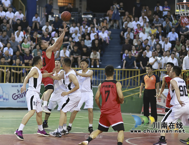 3000人嗨爆全场!古蔺“县BA”男子决赛!(图19) 29.jpg