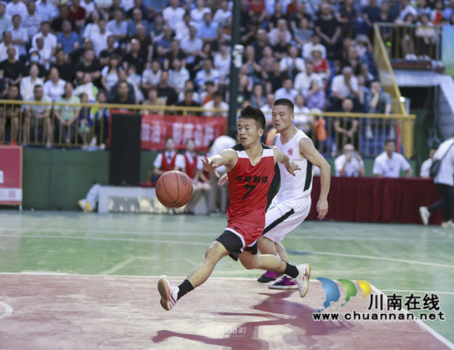 3000人嗨爆全场!古蔺“县BA”男子决赛!(图18) 27.jpg