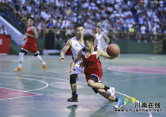 3000人嗨爆全场!古蔺“县BA”男子决赛!(图22) 33.jpg