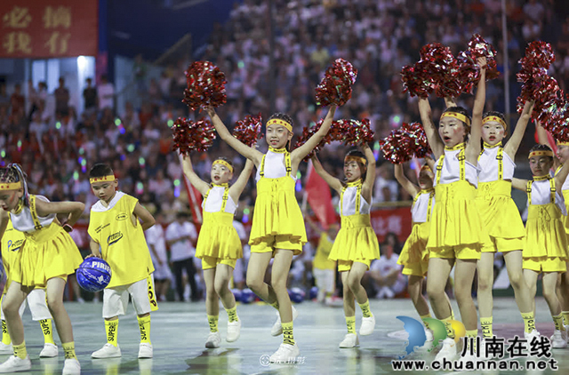 3000人嗨爆全场!古蔺“县BA”男子决赛!(图28) 46.jpg