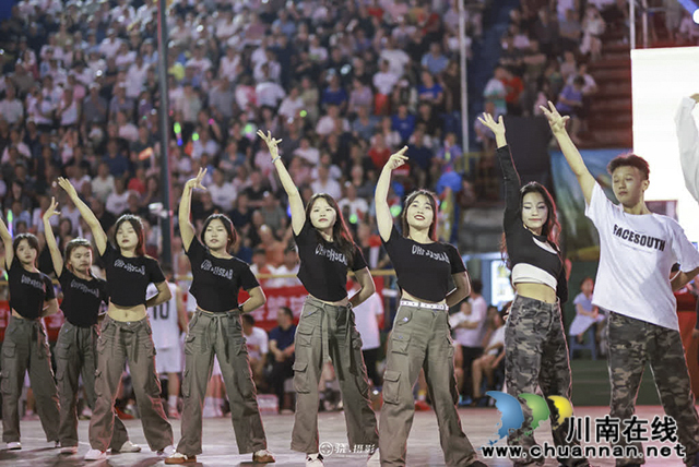 3000人嗨爆全场!古蔺“县BA”男子决赛!(图30) 48.jpg