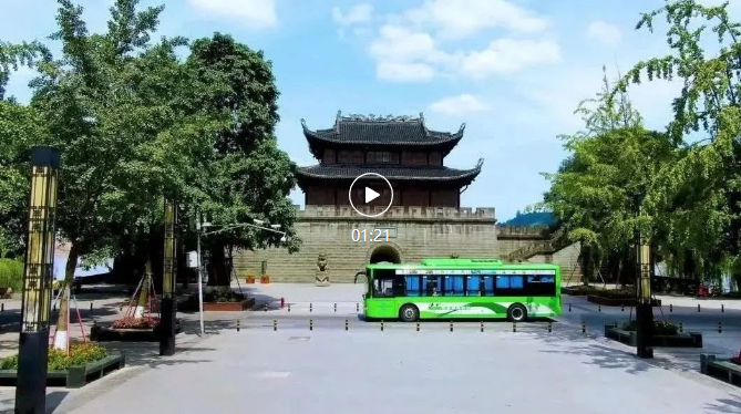在泸州，坐公交享美食探美景，方便快捷又省心