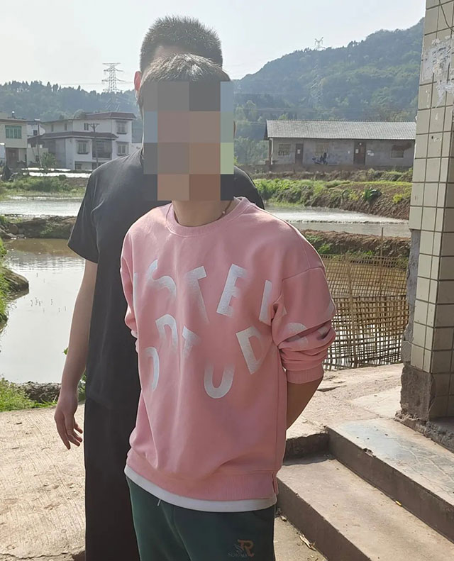 纳溪公安成功打掉一贩毒网,抓获10人(图3) 3.jpg