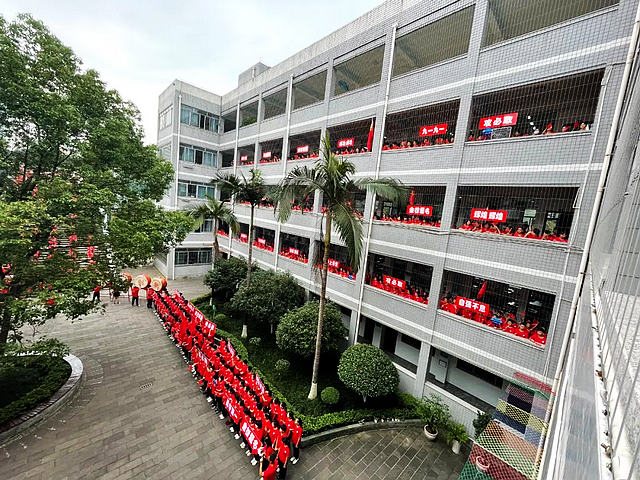 大展宏“兔” 中考必胜|泸州十八中初2023届中考喊楼壮行仪式(图2) nEO_IMG_2.jpg