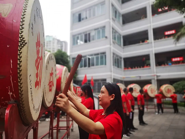 大展宏“兔” 中考必胜|泸州十八中初2023届中考喊楼壮行仪式(图3) nEO_IMG_3.jpg