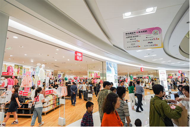 携手顶流 共赴一线 | 网红品牌集中开业,泸州佳乐世纪城铸就“超级人气引擎”(图2) 2.jpg