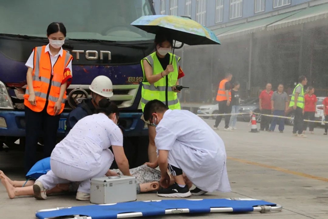 筑牢安全防线 强化安全意识 | 泸州市口岸物流安全应急处置实战演练顺利举行(图4) 4.jpg