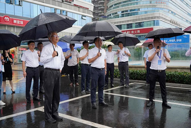 第十九届西博会金融生态协作大会盛大举行，与会嘉宾高度评价泸州金融中心建设成果！