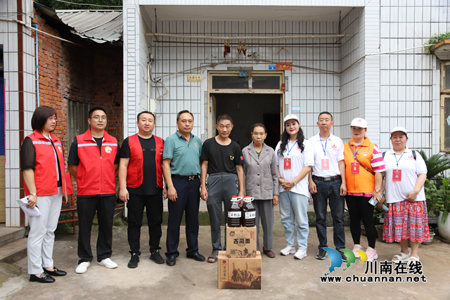 红星公益，博爱无疆｜泸州市红星志愿者协会成都首场公益活动圆满成功