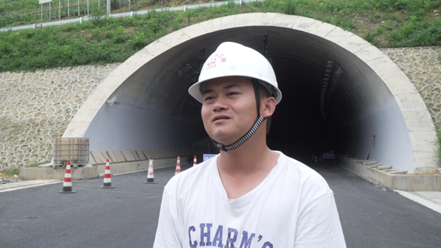 宜威高速预计10月初全线通车(图5) 5.jpg