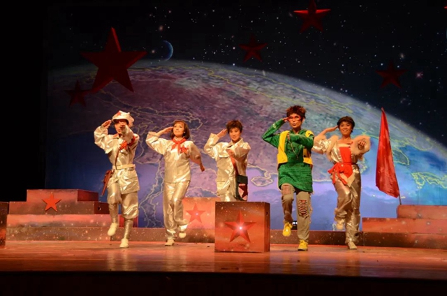 首演赠票|“五个一”工程奖《红孩子》抵泸(图3) 3.jpg