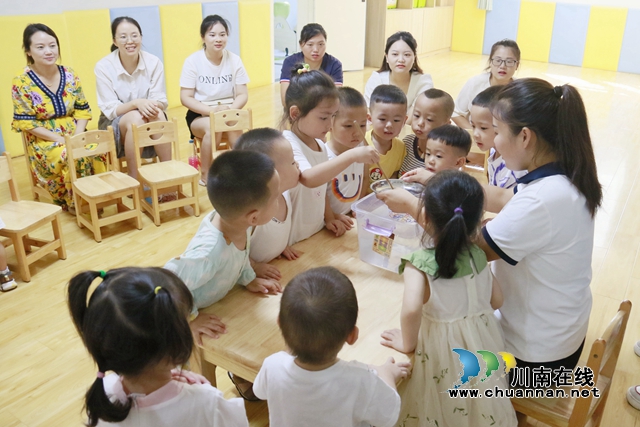 龙马潭:公益托育亲子体验,新时代文明实践活动乐趣多(图3) _26A4733.jpg