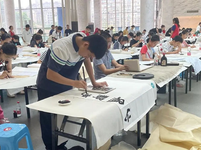 文化传承·强国有我 | 泸州市第二届青少年书画传习大赛成功举行(图3) 3.jpg