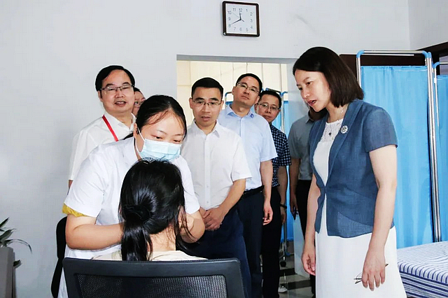 泸州市卫健委调研指导合江县中医医院工作(图3) nEO_IMG_3.jpg