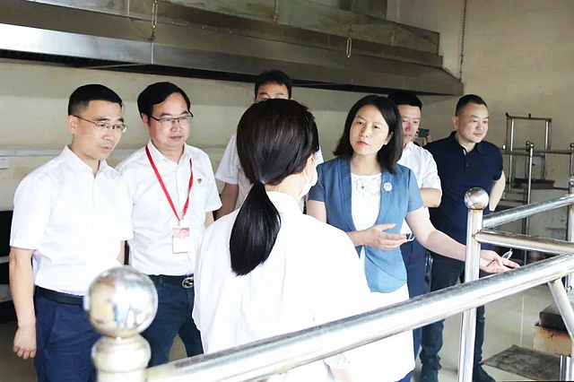 泸州市卫健委调研指导合江县中医医院工作(图4) nEO_IMG_4.jpg