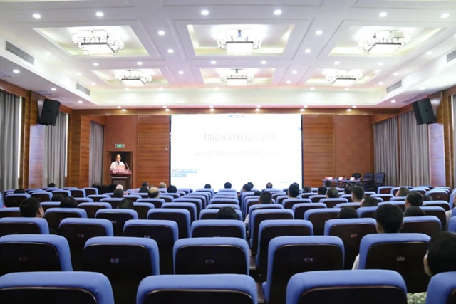 省级继教项目输尿管软镜培训班在合江县中医医院举行