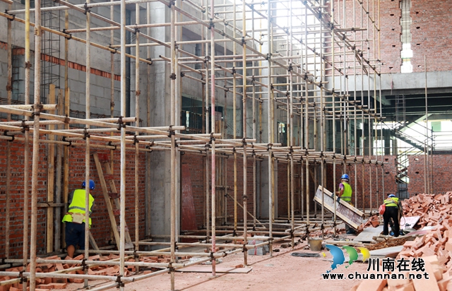 龙马潭：锚定发展目标 加快推动项目建设