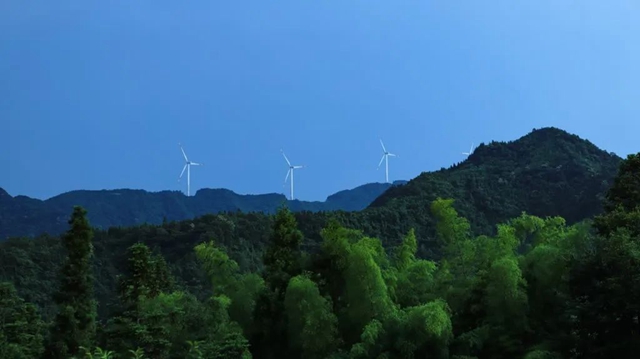 古蔺山巅“大风车”:清洁能源 迎峰度夏(图5) 5.jpg