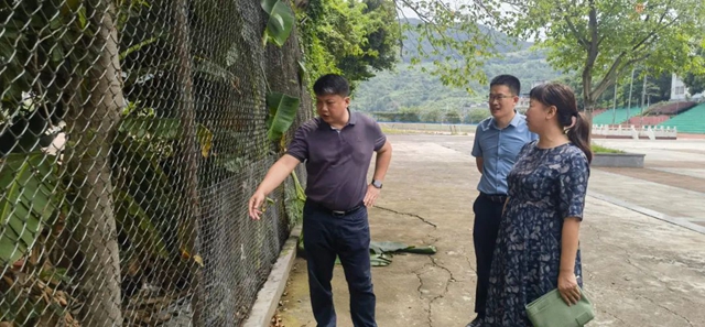 泸州市教育体育局开展“保大运”下沉督导 全力确保教体系统平安稳定(图3) 平安3.jpg