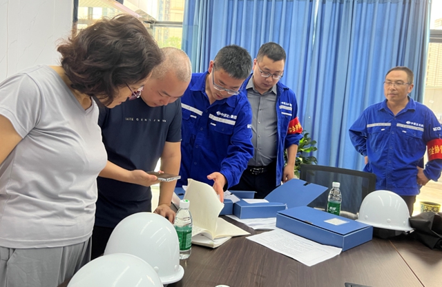 泸州市教育体育局开展“保大运”下沉督导 全力确保教体系统平安稳定(图4) 平安4.jpg