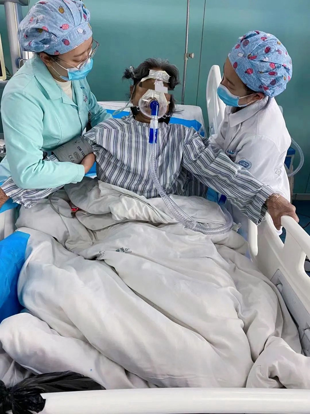 【扩散】泸州2孃孃食物中毒，双双入院！