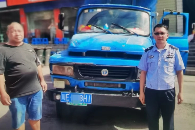 泸州司机监控下换车牌,这波操作值12分!(图4) 4.jpg