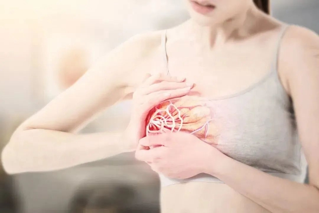 【女性杀手】这样竟是癌，快摸摸你的乳房有没有......