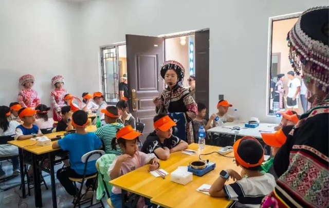 叙永县这个苗乡火了!超20万人沉浸体验“枧槽生活+”(图11) 11.jpg