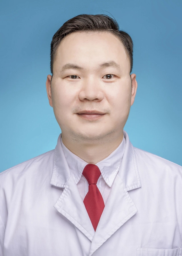 【关注】男子差点摘除眼球,竟因……(图3) 微信图片_20230901092221_2.jpg