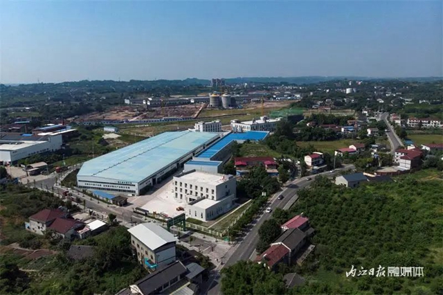 30万吨!内江这个粮食仓库建设正酣(图1) 粮1.jpg