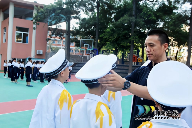 泸县实验学校优秀教师张明桃：青春奉献祖国，爱心撒满校园