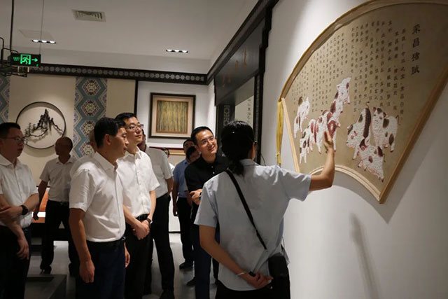 泸州市副市长王斌达带队赴重庆荣昌区考察推进成渝地区双城经济圈建设(图3) 3.jpg