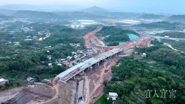 宜宾“西大门”这座大桥全幅贯通