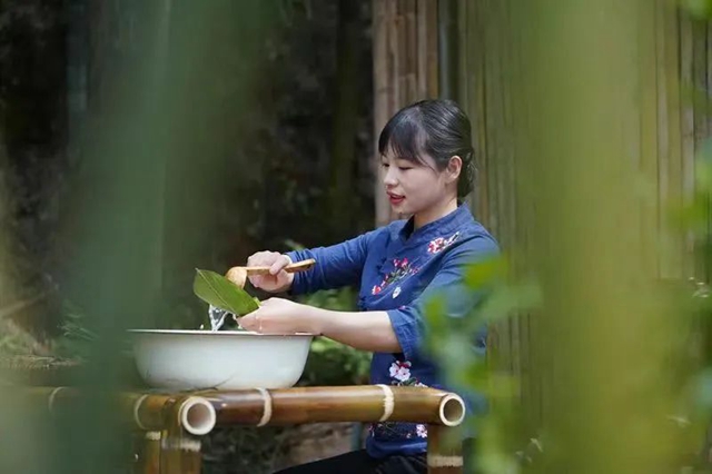 纳溪区:本土“网红”助力,乡村振兴“加速跑”(图2) 网红2.jpg