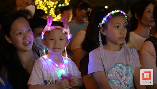 “川灯耀香江” 自贡彩灯“点亮”香港(图9) 9.jpg